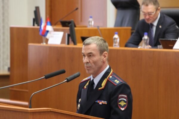 Начальник самарской полиции Игорь Иванов отчитался перед депутатами губернии