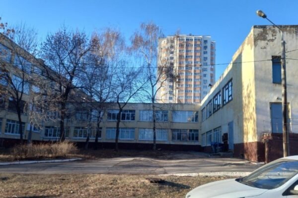 О состоянии раненого ножом в самарской школе подростка доложили губернатору Азарову